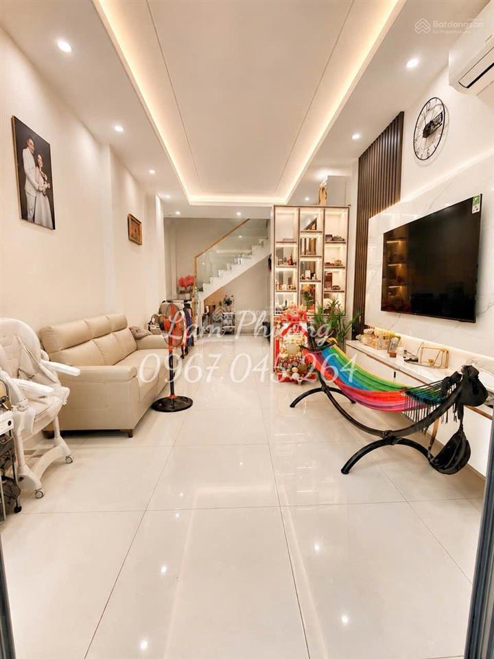 Nhà đẹp full nội thất  sát hẻm xe hơi  đ.lâm văn bền tân hưng  nở hậu tài lộc  nhỉnh 6 t