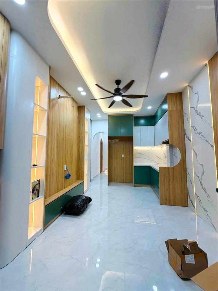 Quận 3 cung đường đắt đỏ  hẻm 1 xẹt  võ văn tần  3 tầng + sân thượng  tặng nt  4.95 t.ỷ.