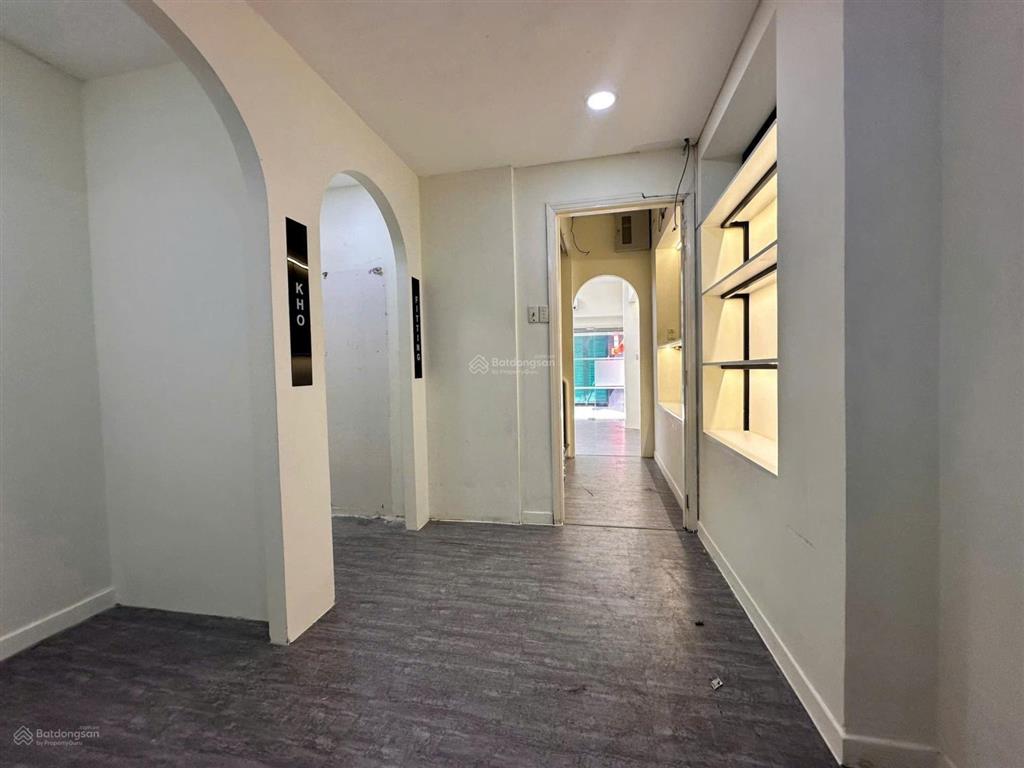 Hoàng hoa thám, p.6, q. bình thạnh, 3 tầng, 4 x 18. nhà nguyên căn sát mặt tiền kd tốt