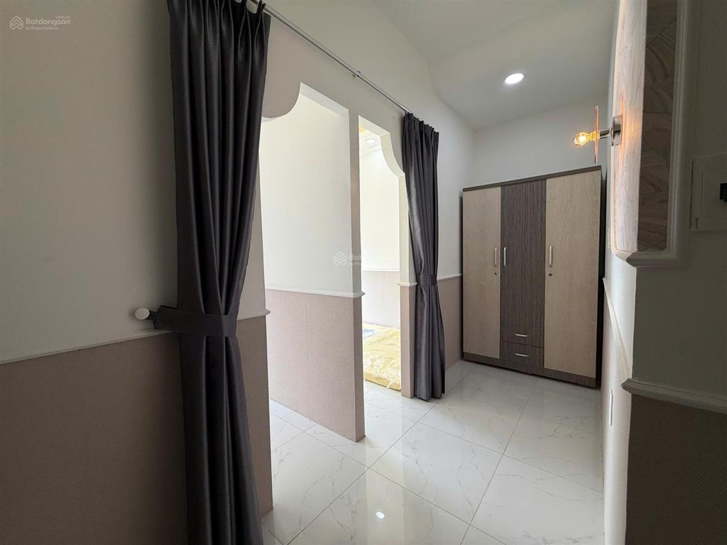 Siêu phẩm 1pn + 1 phòng làm việc  ban công 2 mặt thoáng  ngay đh văn lang