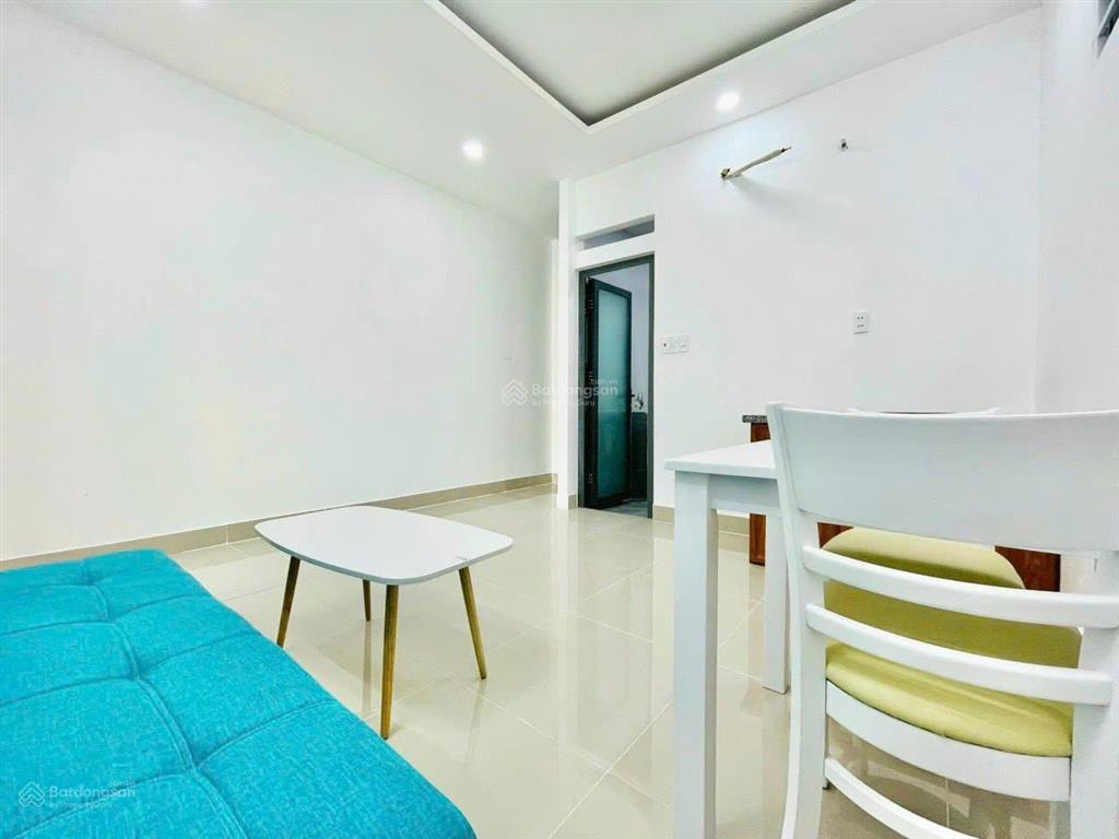 Cho thuê căn hộ dịch vụ sạch sẽ, thoáng mát, dọn dẹp sẵn sàng vào ở ngay tại quận phú nhuận.