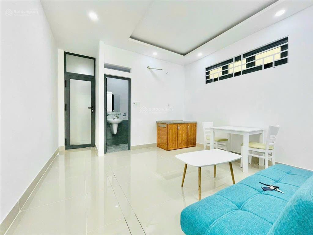 Cho thuê căn hộ dịch vụ sạch sẽ, thoáng mát, dọn dẹp sẵn sàng vào ở ngay tại quận phú nhuận.
