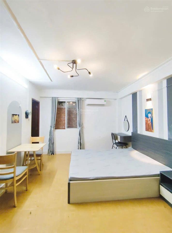 Đặng văn ngữ, phú nhuận  mã l1 5.700.000  studio cửa sổ trời free 1 xe (ưu tiên 1 xe)