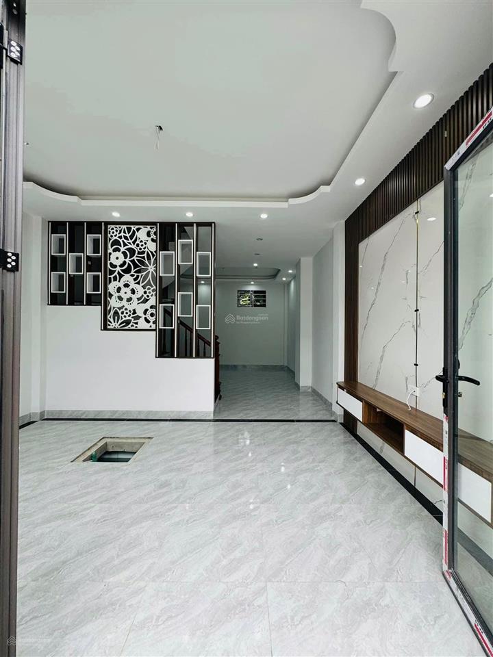 Thật sự quá hiếm  nhà như biệt thự  chủ cần bán gấp giá sốc vô cùng 83m2 full thổ cư chỉ hơn 5 tỷ