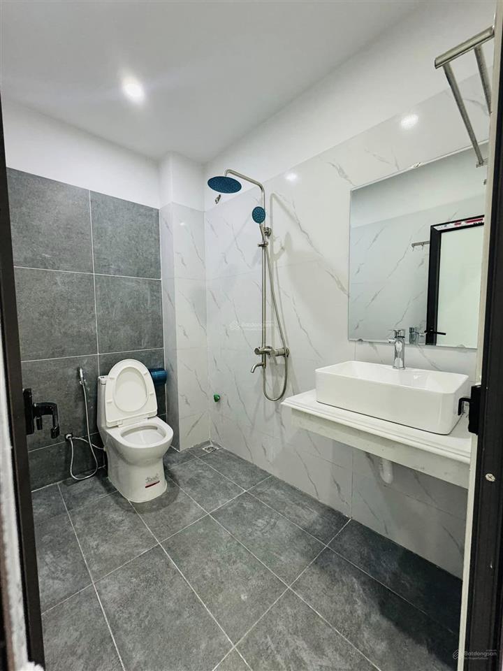 Thật sự quá hiếm  nhà như biệt thự  chủ cần bán gấp giá sốc vô cùng 83m2 full thổ cư chỉ hơn 5 tỷ