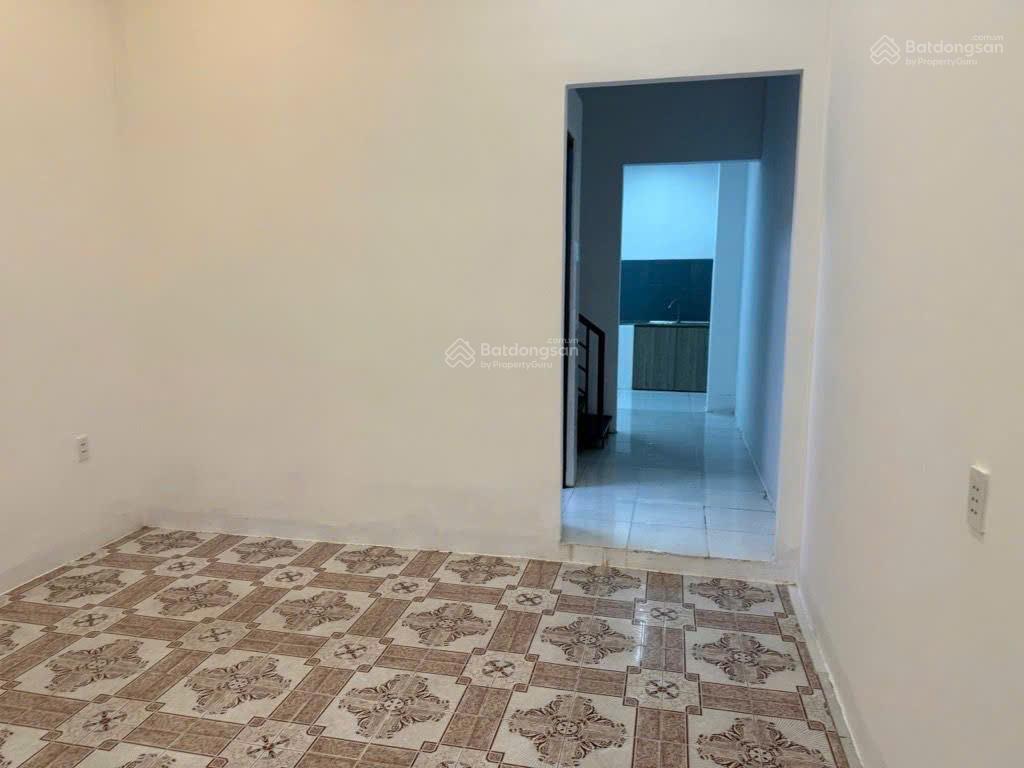 Bán nhà sổ vuông a4  gần chế lan viên, đh công thương  50m2  nhỉnh 6 tỷ  2 tầng