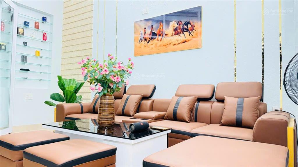 Bán nhà đẹp góc 2 mặt tiền hòn sện đối diện công viên, gần biển & núi cô tiên, giá tốt chỉ 6,5 tỷ