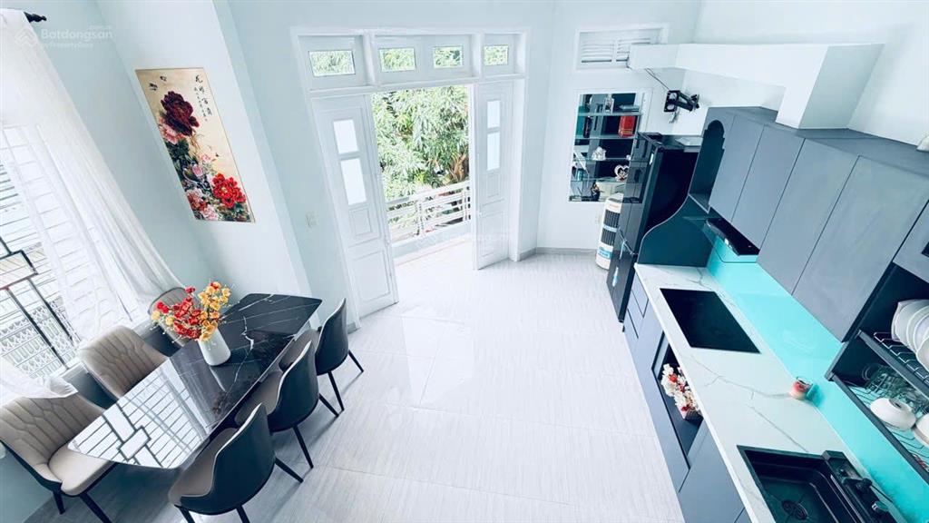 Bán nhà đẹp góc 2 mặt tiền hòn sện đối diện công viên, gần biển & núi cô tiên, giá tốt chỉ 6,5 tỷ