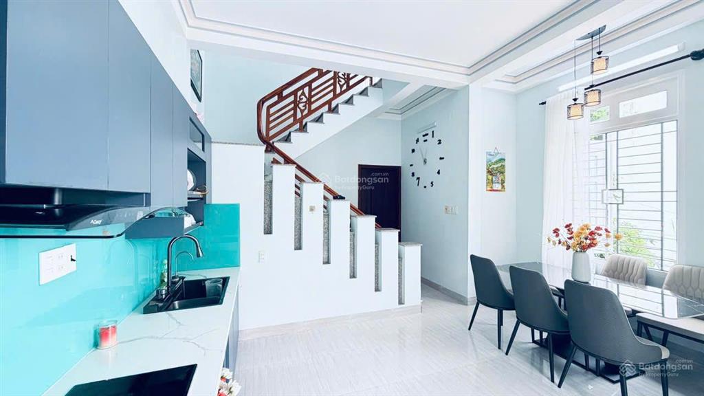 Bán nhà đẹp góc 2 mặt tiền hòn sện đối diện công viên, gần biển & núi cô tiên, giá tốt chỉ 6,5 tỷ