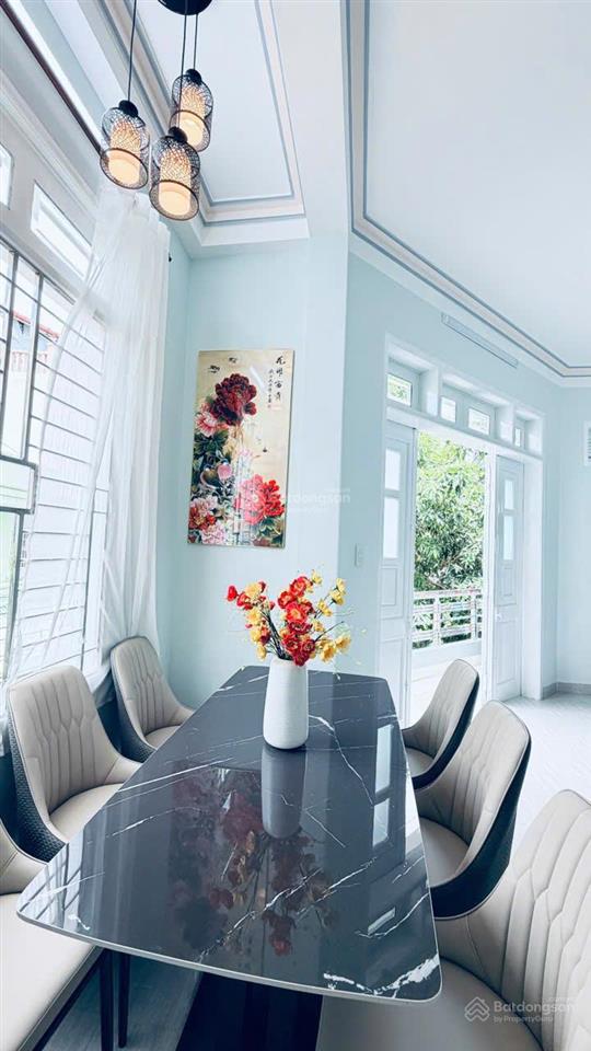 Bán nhà đẹp góc 2 mặt tiền hòn sện đối diện công viên, gần biển & núi cô tiên, giá tốt chỉ 6,5 tỷ