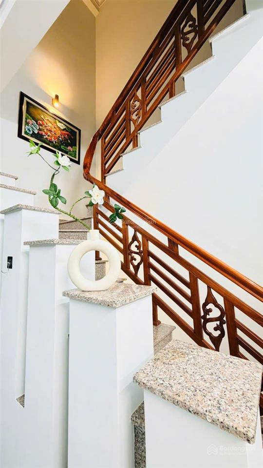 Bán nhà đẹp góc 2 mặt tiền hòn sện đối diện công viên, gần biển & núi cô tiên, giá tốt chỉ 6,5 tỷ