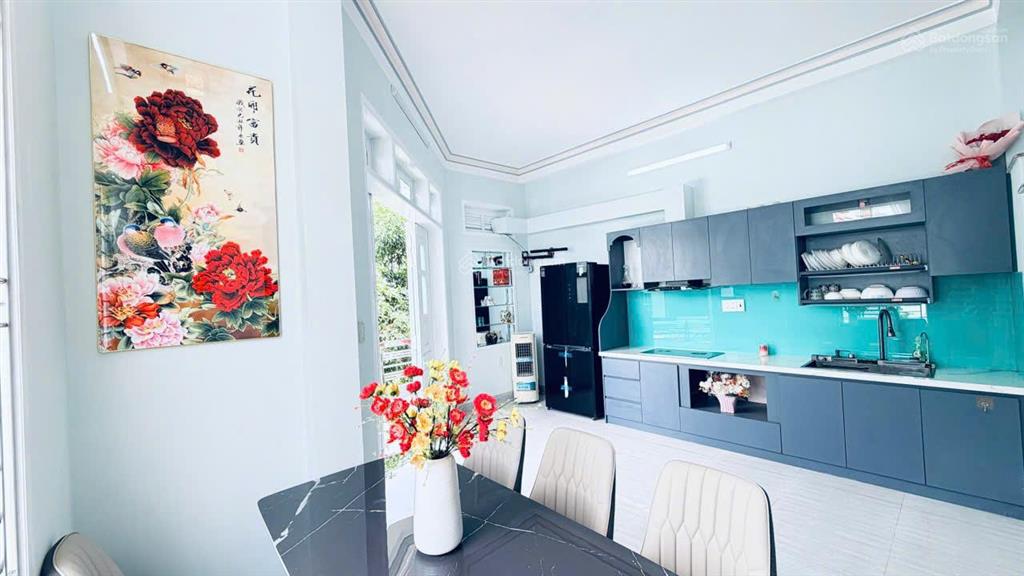 Bán nhà đẹp góc 2 mặt tiền hòn sện đối diện công viên, gần biển & núi cô tiên, giá tốt chỉ 6,5 tỷ