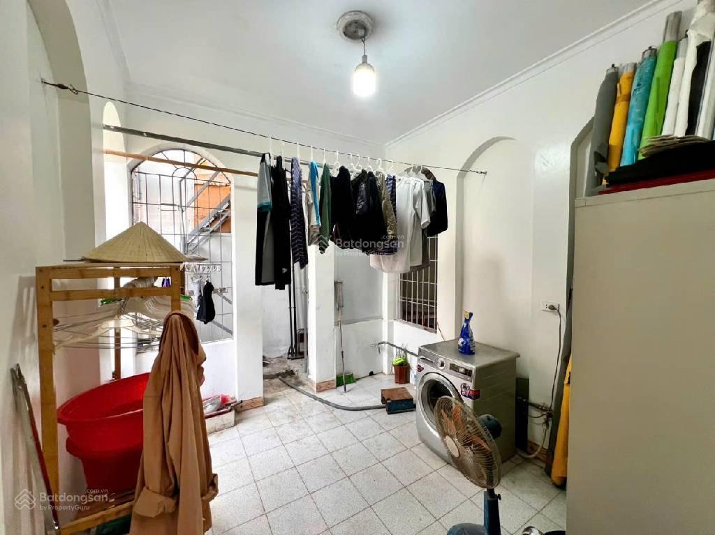 Toà nhà siêu phẩm 30m² ở nguyễn trãi, chủ nhà có tuổi cần bán để chuyển lên chung cư