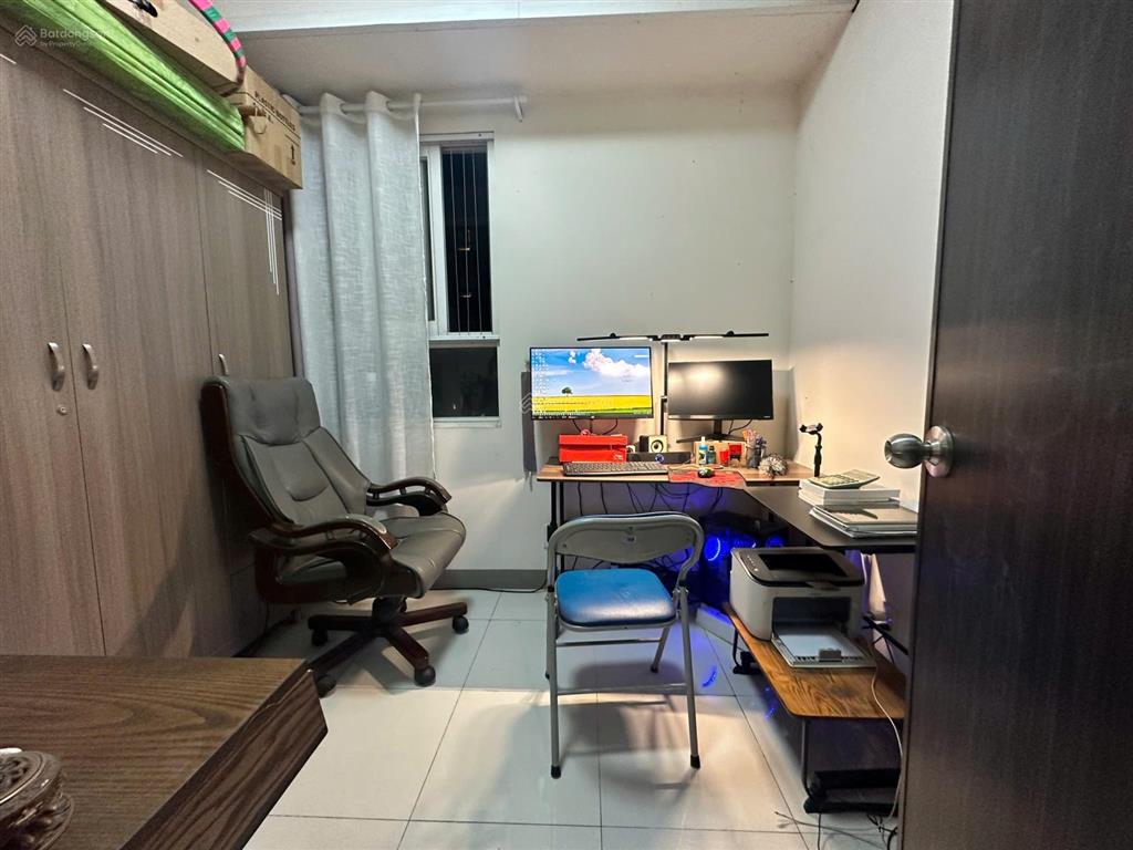 Bán căn hộ sky9  2 phòng ngủ 1 vệ sinh, sổ hồng sẵn, giá 2.880 tỷ