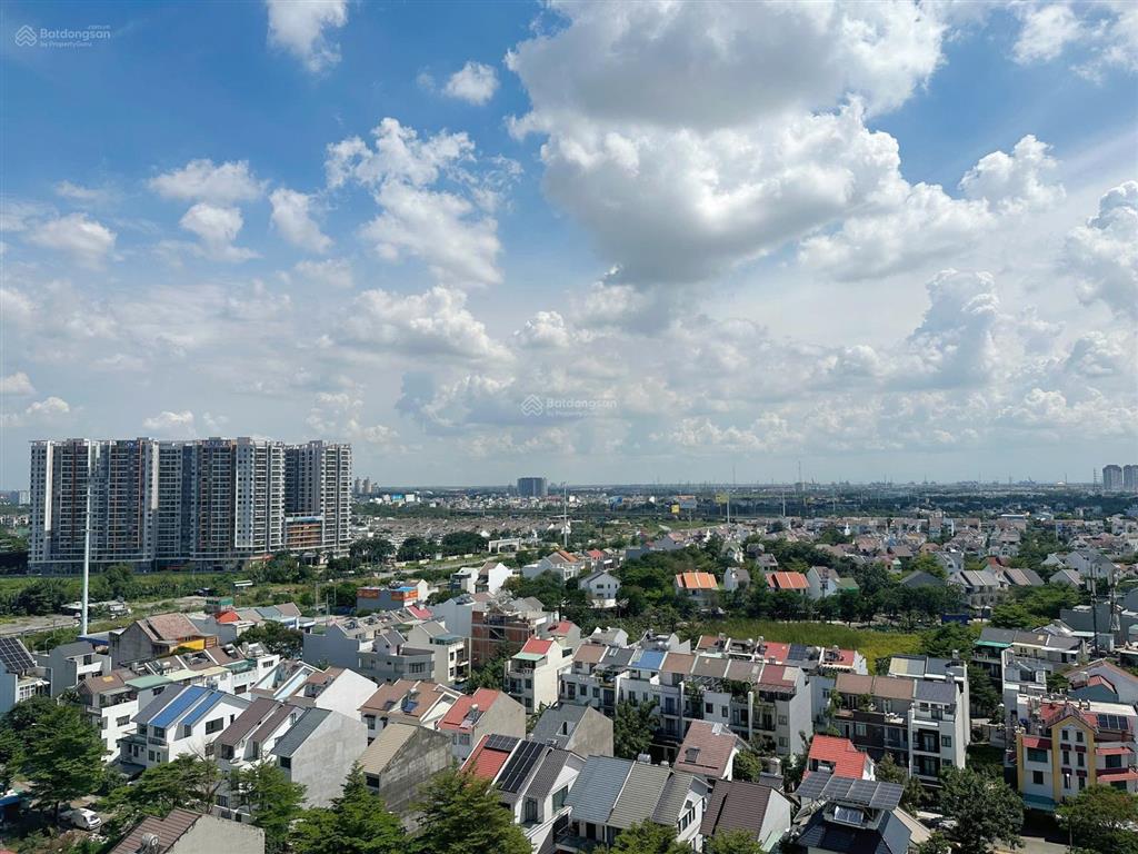Bán căn hộ sky9  2 phòng ngủ 1 vệ sinh, sổ hồng sẵn, giá 2.880 tỷ