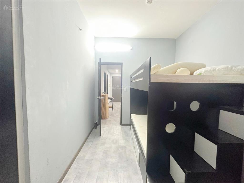 Bán căn hộ sky9 2 phòng ngủ, 2 vệ sinh, có sổ hồng, giá 3,21 tỷ bao sang tên