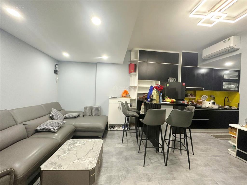 Bán căn hộ sky9 2 phòng ngủ, 2 vệ sinh, có sổ hồng, giá 3,21 tỷ bao sang tên