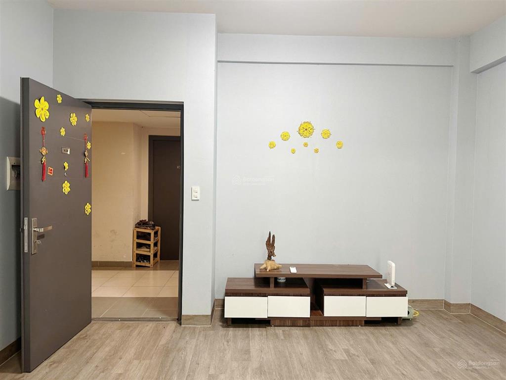 Bán căn hộ sky 9 2pn 2wc, 65m², tầng trung, full nội thất, giá 3,2 tỷ