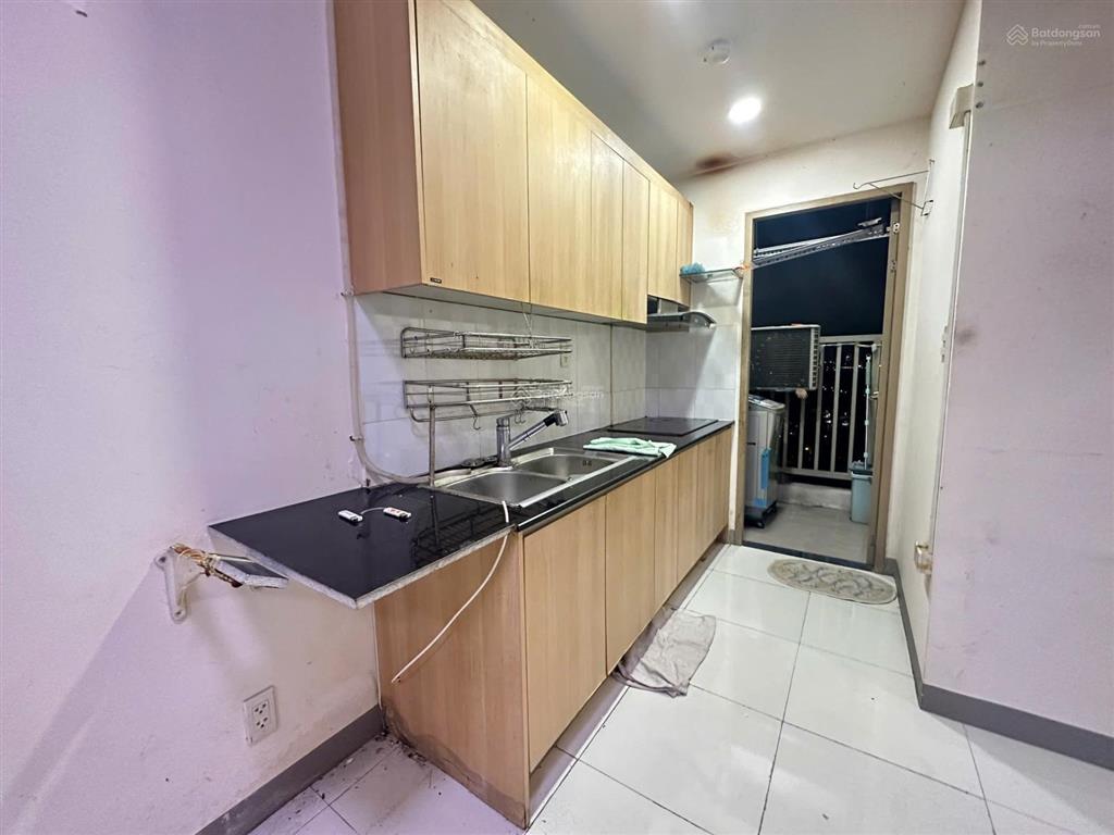 Bán gấp căn hộ sky9 50m2, 2 phòng ngủ, có sổ giá 2,5 tỷ