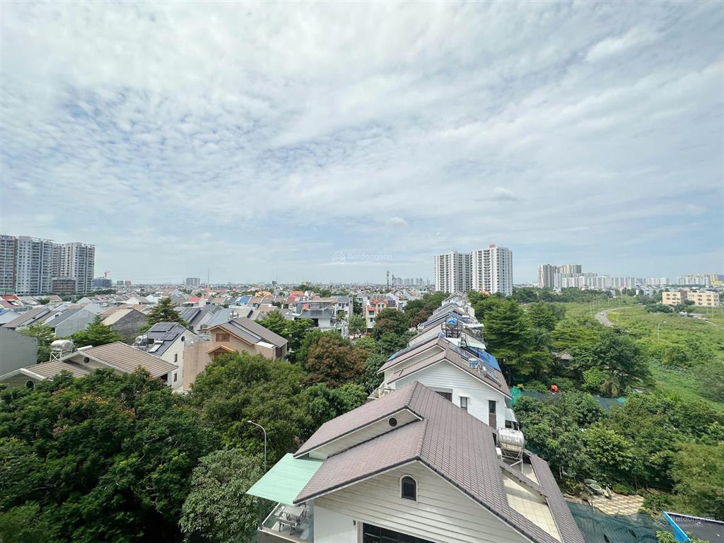 Bán gấp căn hộ sky9 2 phòng ngủ, có sổ, có nội thất giá 2,5 tỷ