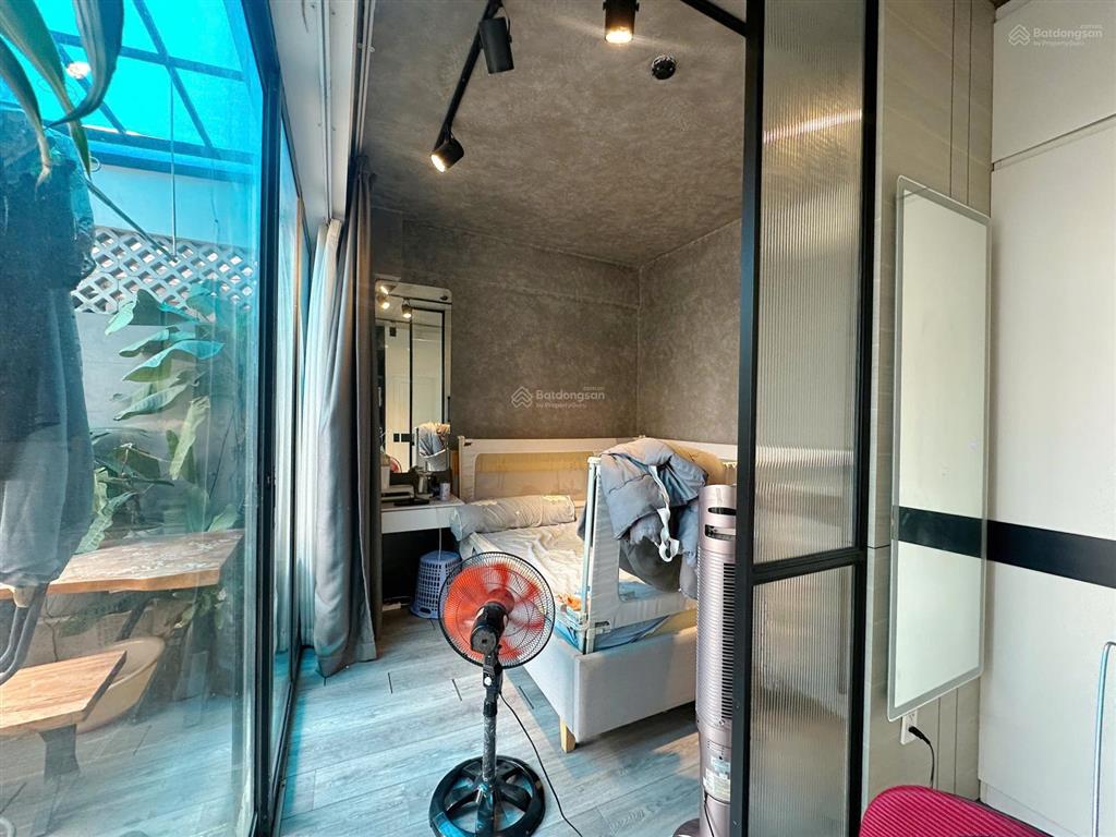 Bán gấp penthouse sky9 110m2 3pn, sân vườn, ban công giá 4,7 tỷ