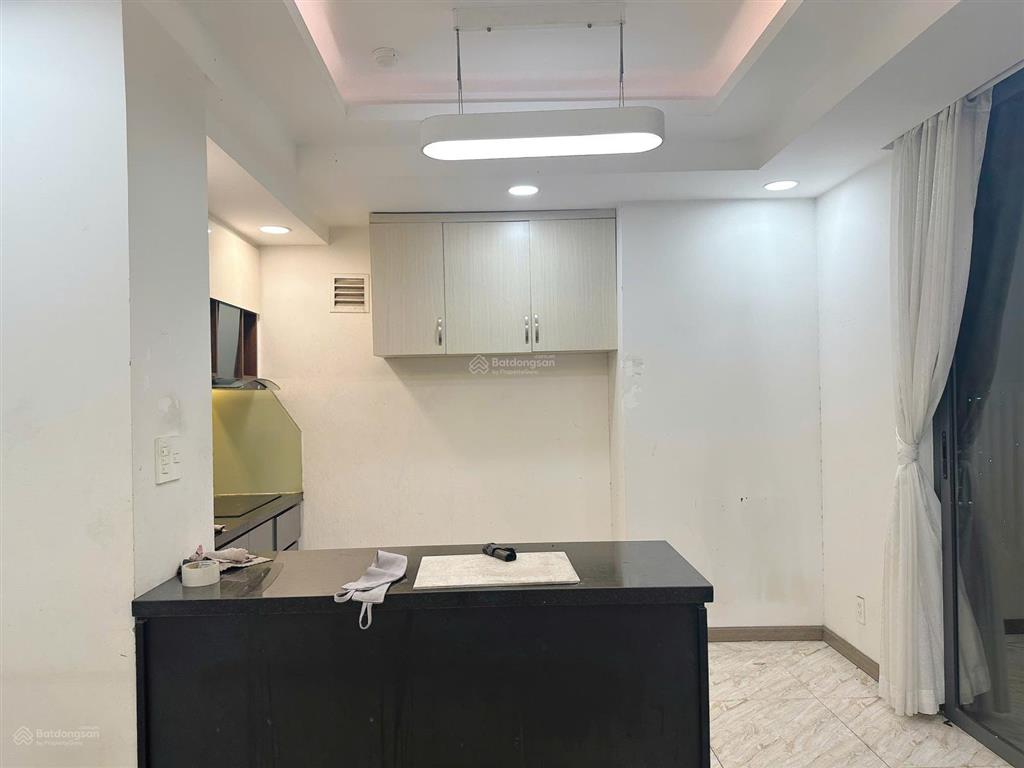 Bán nhanh penthouse sky9 100m², 3 phòng ngủ, có ban công và sân vườn, giá 4,7 tỷ
