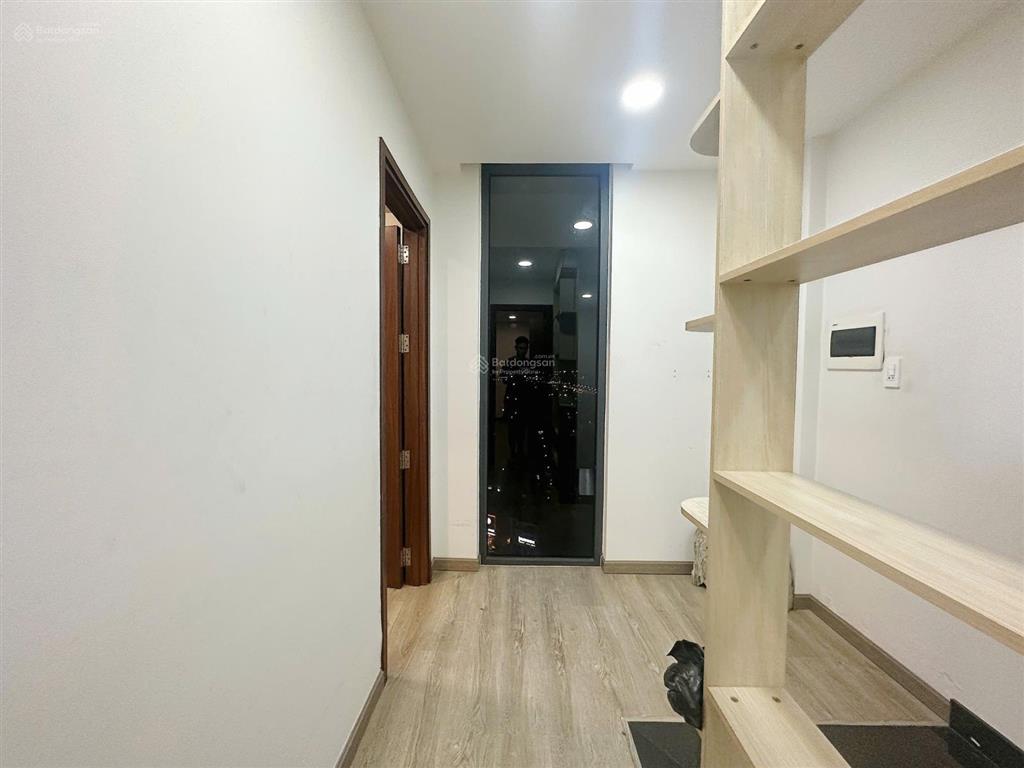 Bán nhanh penthouse sky9 100m², 3 phòng ngủ, có ban công và sân vườn, giá 4,7 tỷ