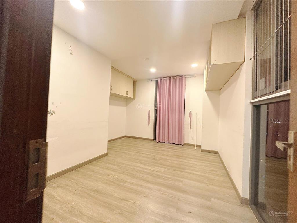 Bán nhanh penthouse sky9 100m², 3 phòng ngủ, có ban công và sân vườn, giá 4,7 tỷ