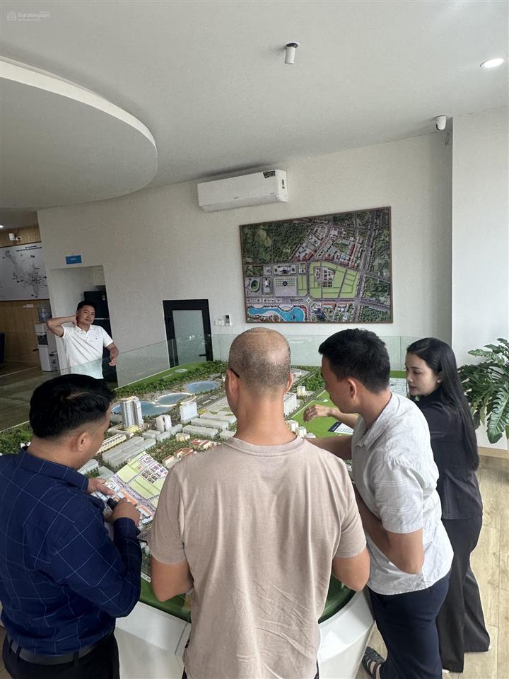 Chính chủ cần bán gấp  nhà phố thương mại