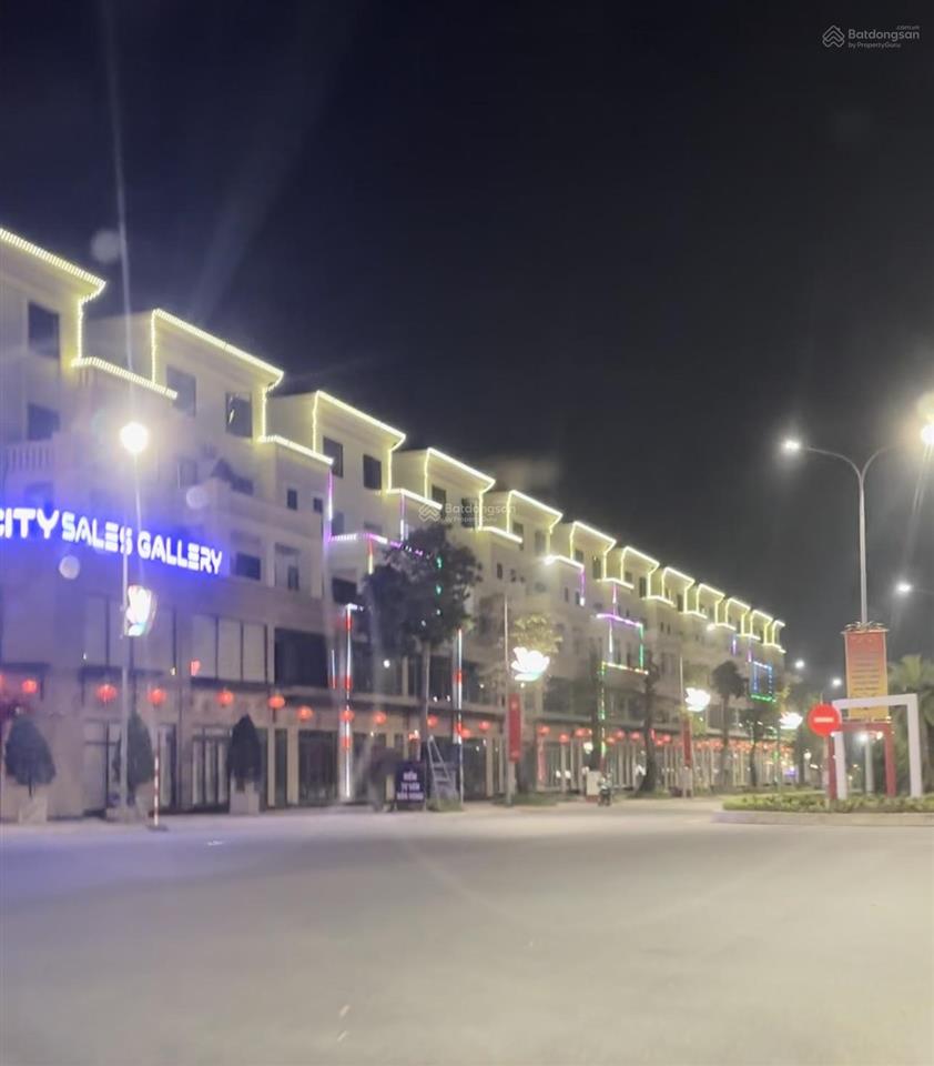 Chính chủ cần bán gấp  nhà phố thương mại