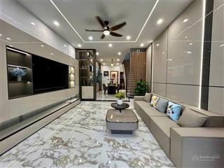 1ty930 còn tl nhà đình phong phú q9 gần trường cao đẳng công thương 1t2l 4pn4wc