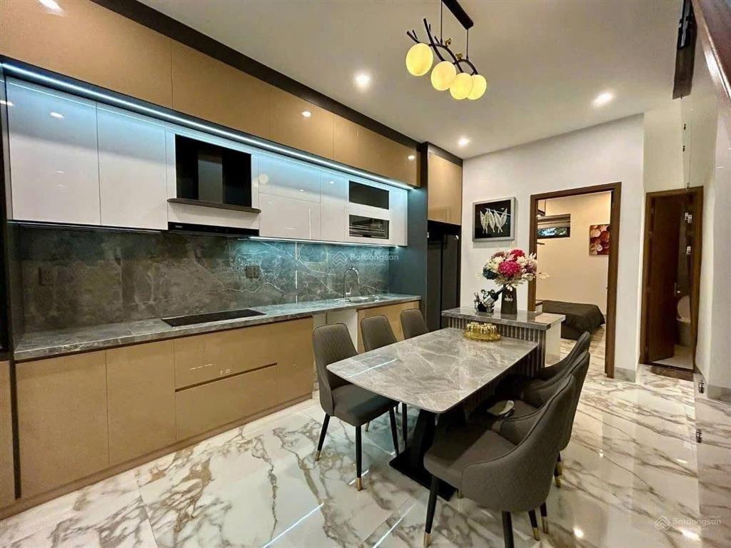 1ty930 còn tl nhà đình phong phú q9 gần trường cao đẳng công thương 1t2l 4pn4wc