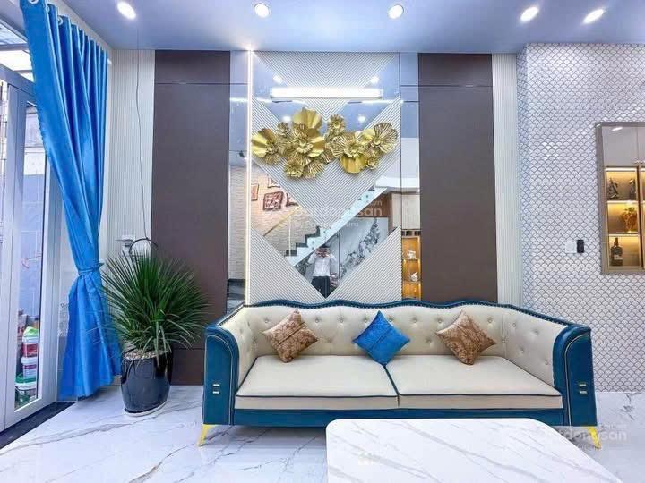 1ty980 còn tl đường huỳnh văn bánh, phú nhuận, 60m2, shr, đầy đủ nội thất đang cho thuê 17tr/th