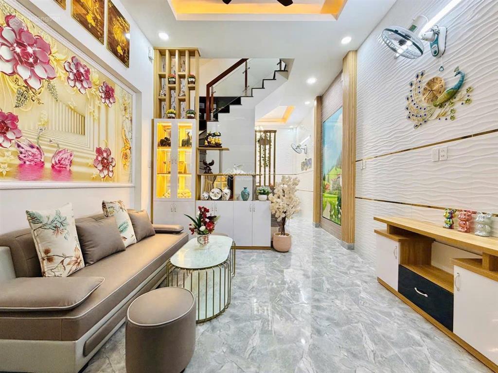 Đường bàu cát q tân bình, 75m2, shr, đầy đủ nội thất đang cho thuê 19tr/th