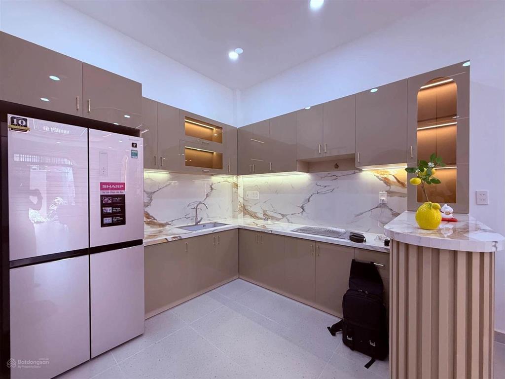 Đường lý thường kiệt q.10, 70m2, shr, đầy đủ nội thất đang cho thuê 30tr/th
