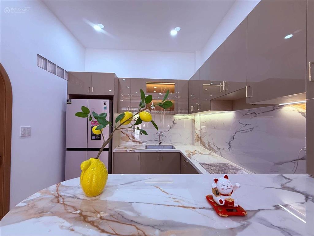 Đường lý thường kiệt q.10, 70m2, shr, đầy đủ nội thất đang cho thuê 30tr/th