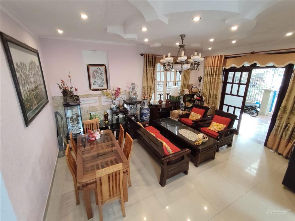 Văn phòng cho thuê tại 19 đặng thái thân, thành phố đà lạt  7,5 triệu/tháng, 26 m2