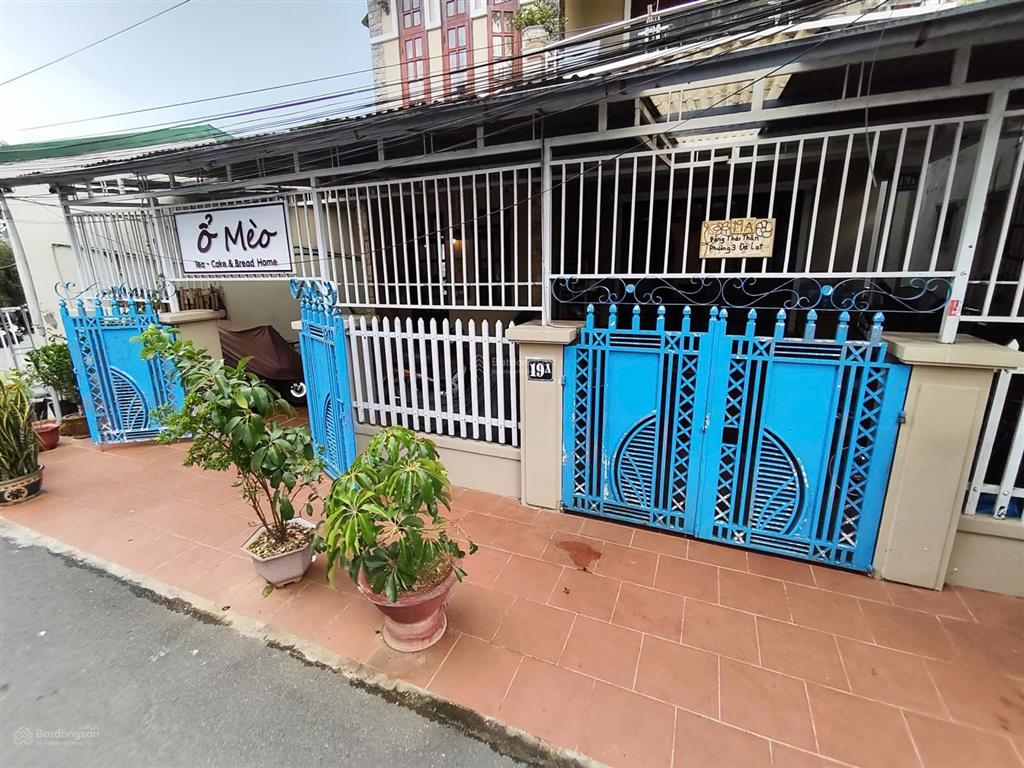 Văn phòng cho thuê tại 19 đặng thái thân, thành phố đà lạt  7,5 triệu/tháng, 26 m2