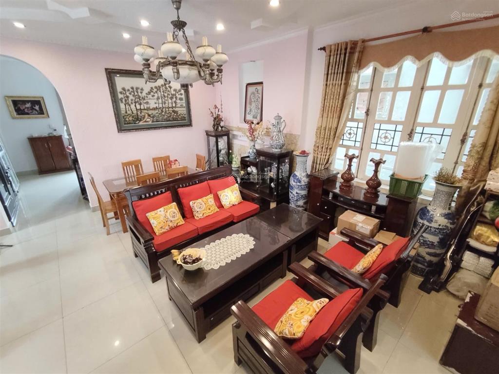 Văn phòng cho thuê tại 19 đặng thái thân, thành phố đà lạt  7,5 triệu/tháng, 26 m2