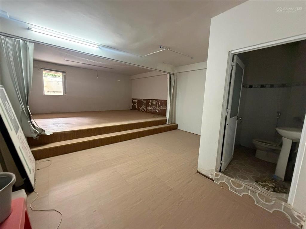 Bán nhà mặt tiền huỳnh văn bánh  ngang khủng 9.38 x dài 13.74  46 tỷ