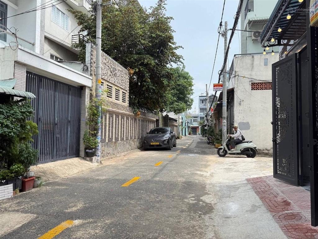 Nhà 3 tầng hoàn công đủ  4x23m đường trần thị cờ, phường thới an, quận 12 gá 4,05 tỷ