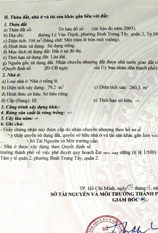 Nhà có bồn tắm nằm  hẻm lê văn thịnh  q.2