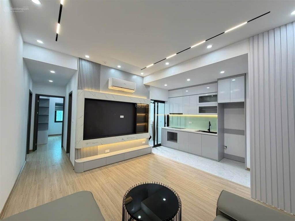 Bán căn hộ tòa 30t2 mạc thái tổ, 50m2, 4 tỷ, 2 ngủ, 1 vs, sổ đỏ cc, full nội mới đẹp.