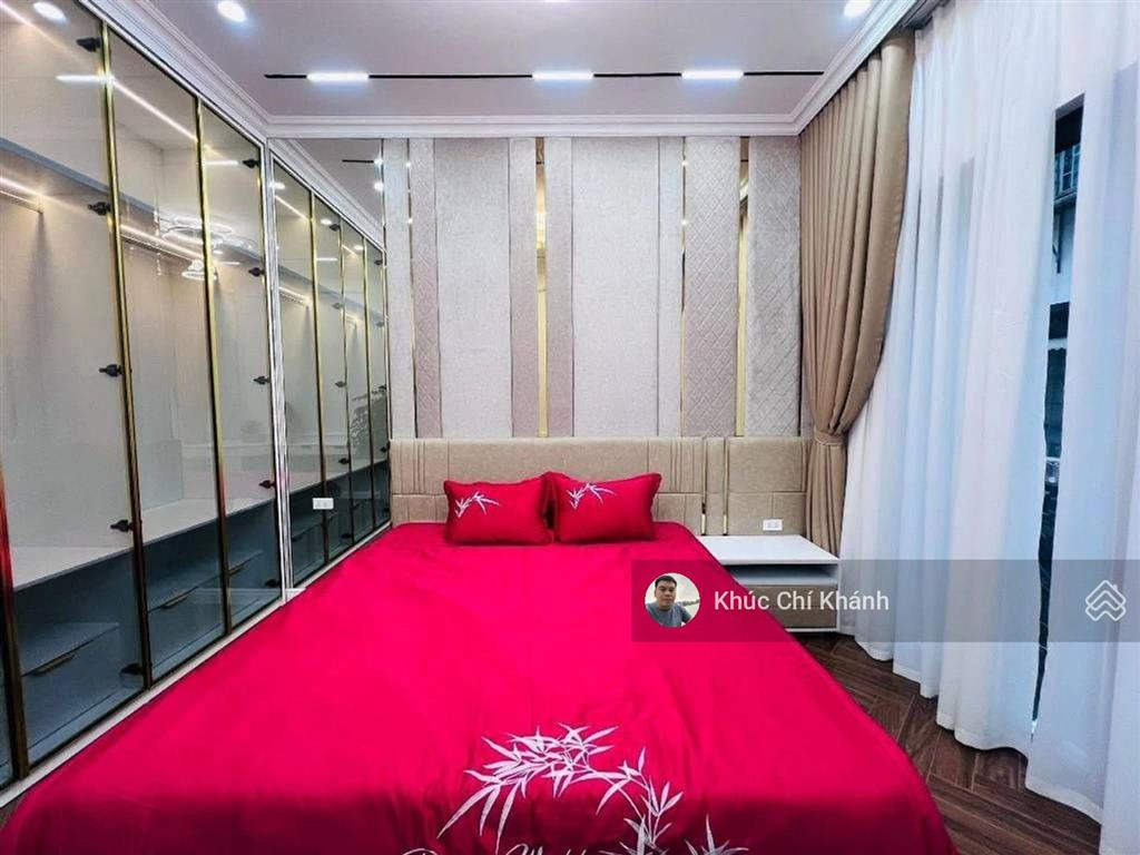 Bán nhà hoàng quốc việt, pl ô tô tránh kd, gara ô tô, thang máy full nt ở cực sướng, 60m 6t 25.8 tỷ