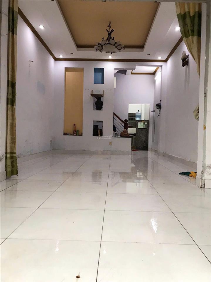 Cần bán gấp nhà gần bến xe q8 sổ hồng riêng. 1tỷ 850 riệu nội thất đầy đủ.
