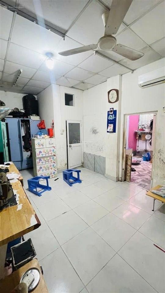 Cần bán nhà 2 mặt tiền lý thường kiệt, tt. hóc môn 111m^2 ngang 6.2m sẵn dòng tiền 15tr/tháng