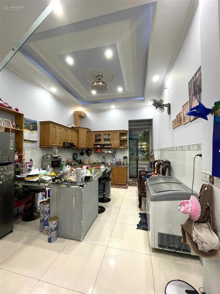 Nhà 4 tầng kiên cố, 4pn, 4wc, 68m², xe hơi ngủ trong nhà, chỉ 6.2 tỷ