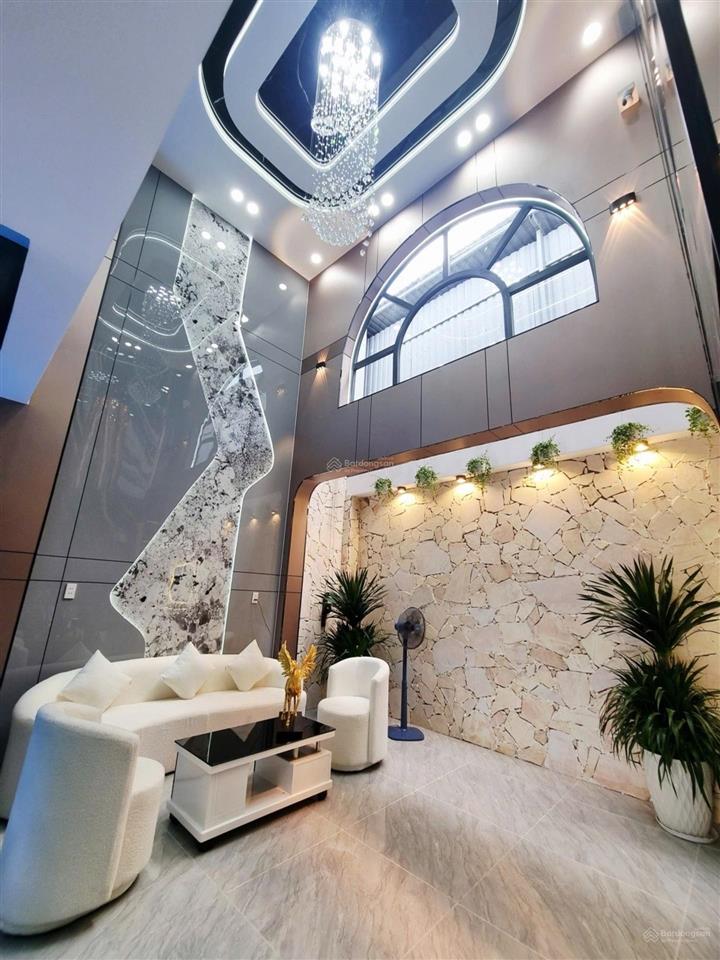 Nhà 5 tầng thang máy 55m 4pn 5wc xe hơi ngủ nhà 8.3 tỷ
