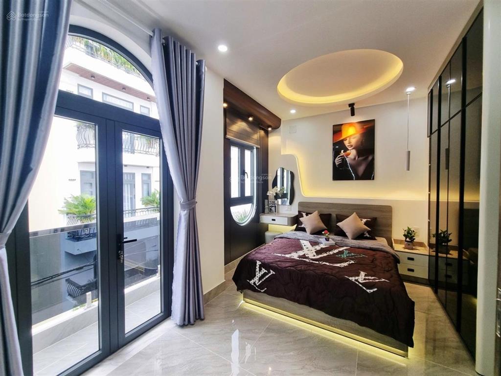 Nhà 5 tầng thang máy 55m 4pn 5wc xe hơi ngủ nhà 8.3 tỷ