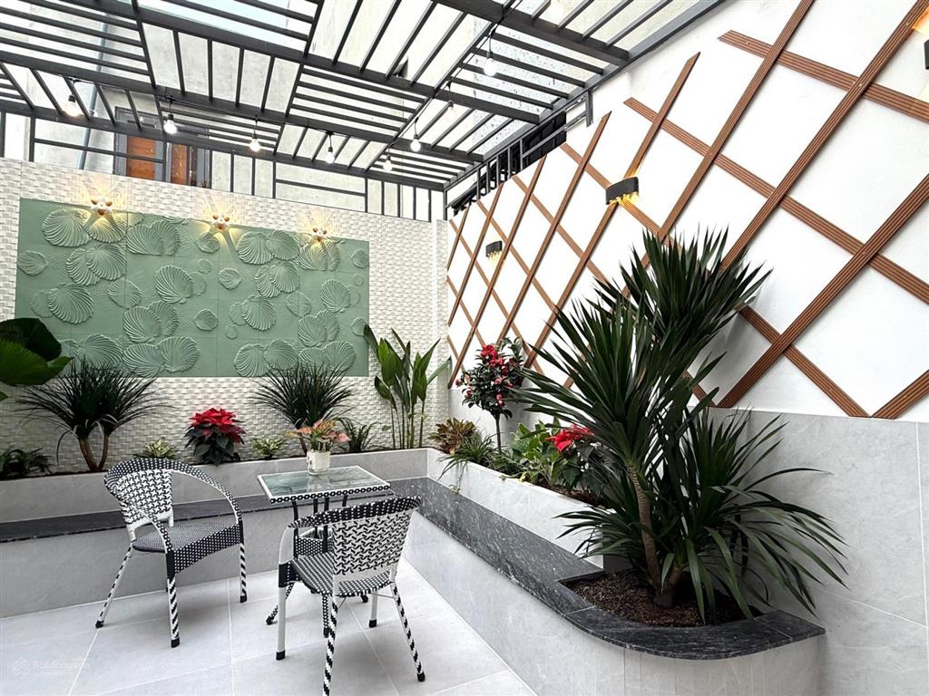 Nhà vip tch10/q12, trệt, lửng, 3 lầu, ô chờ thang máy, hẻm xe tải tránh nhau nhỉnh 8 tỷ